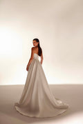 Leila — Dominiss Collection