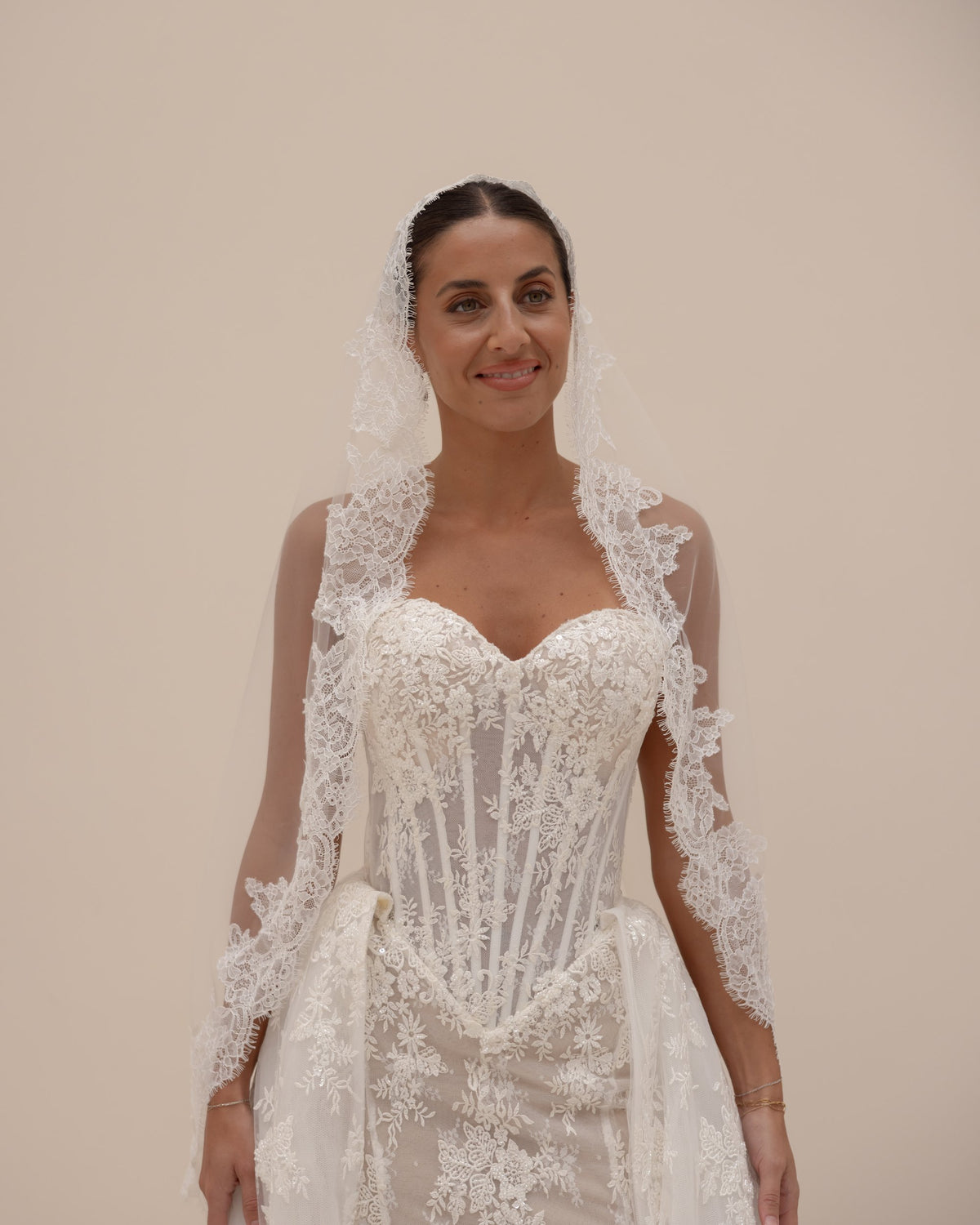 Luisa wedding dress, campaign image