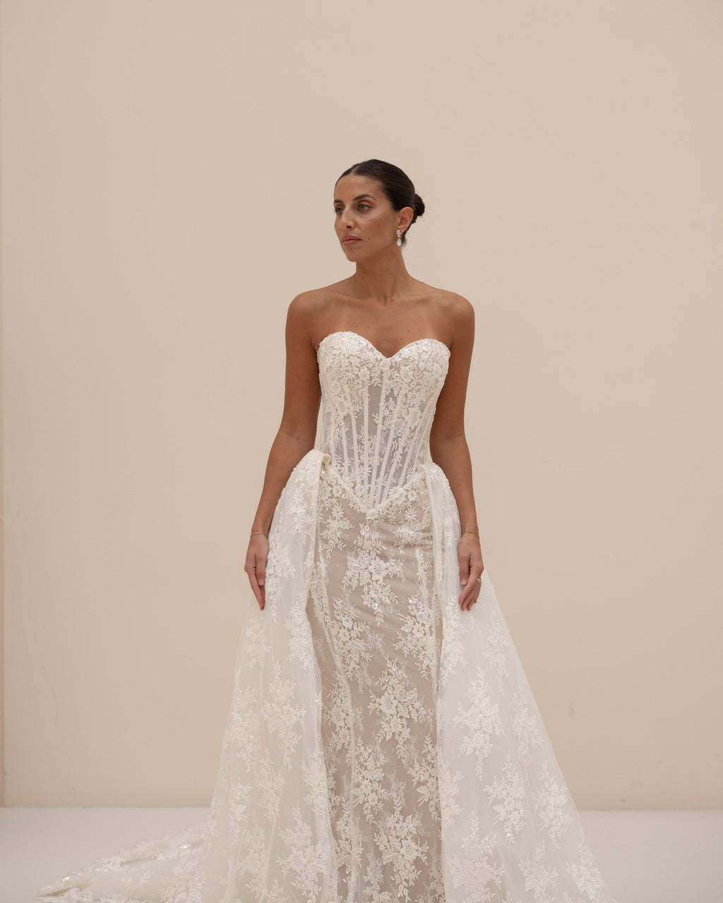 Luisa wedding dress, campaign image